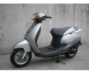 Скутер Honda Lead AF48