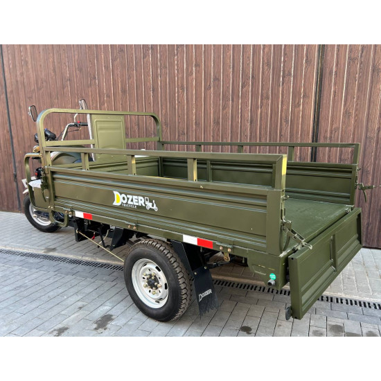 Трицикл Dozer model 250