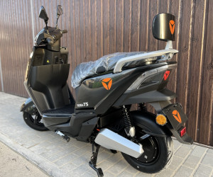 ЕЛЕКТРОСКУТЕР YADEA T5