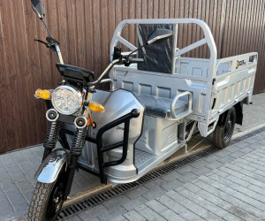 Електротрицикл DOZER Model 3