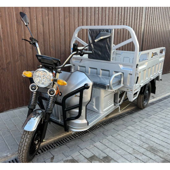 Електротрицикл DOZER Model 3
